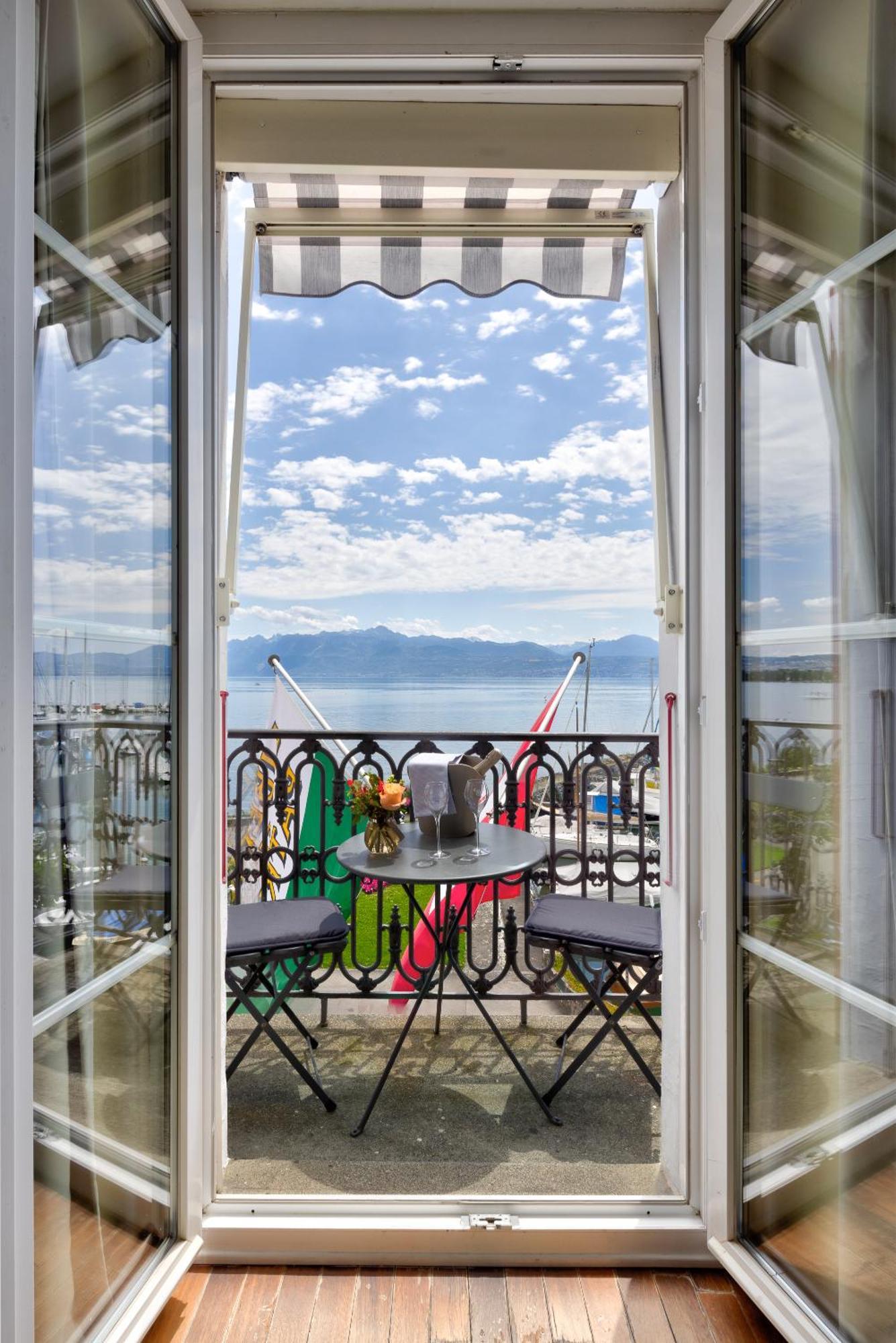 Romantik Hotel Mont Blanc Au Lac Morges Exterior foto